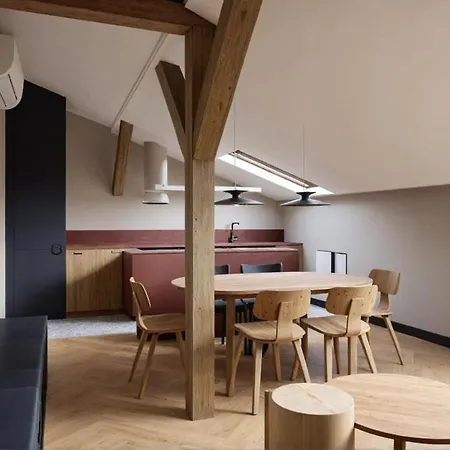 Apartment 3bedroom Apartment, Close To Main Station, With Ac Krakow