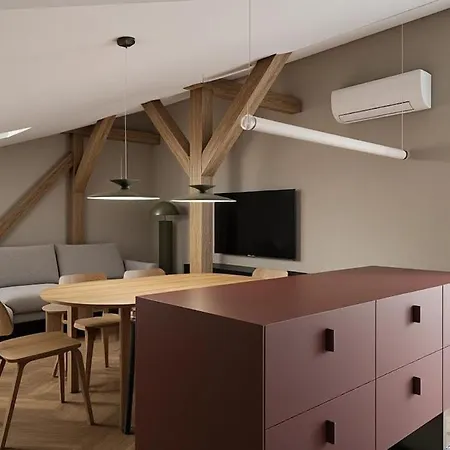3bedroom Apartment, Close To Main Station, With Ac Apartment