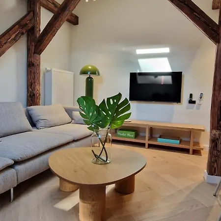 3bedroom Apartment, Close To Main Station, With Ac 公寓 *